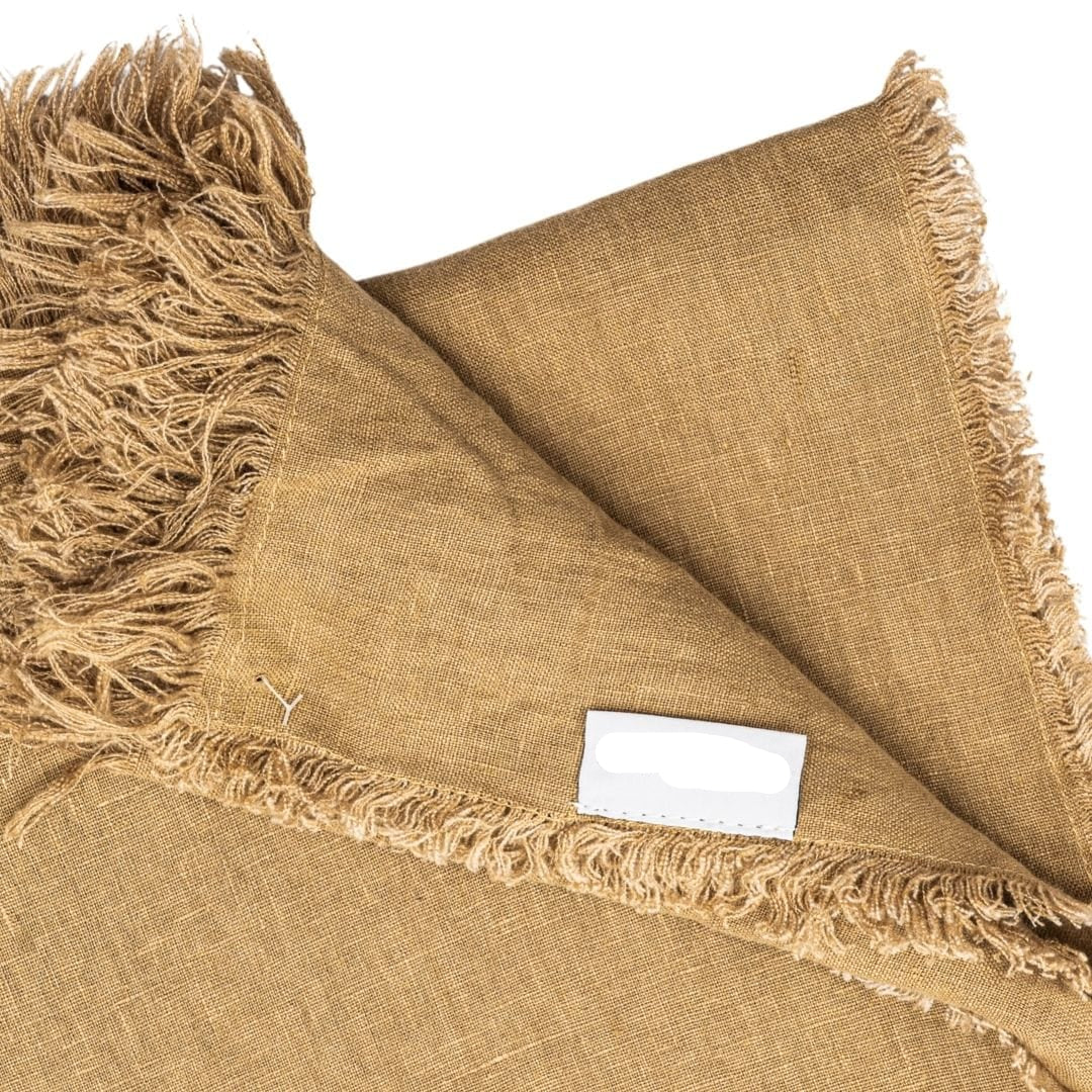 Amira Throw Wheat